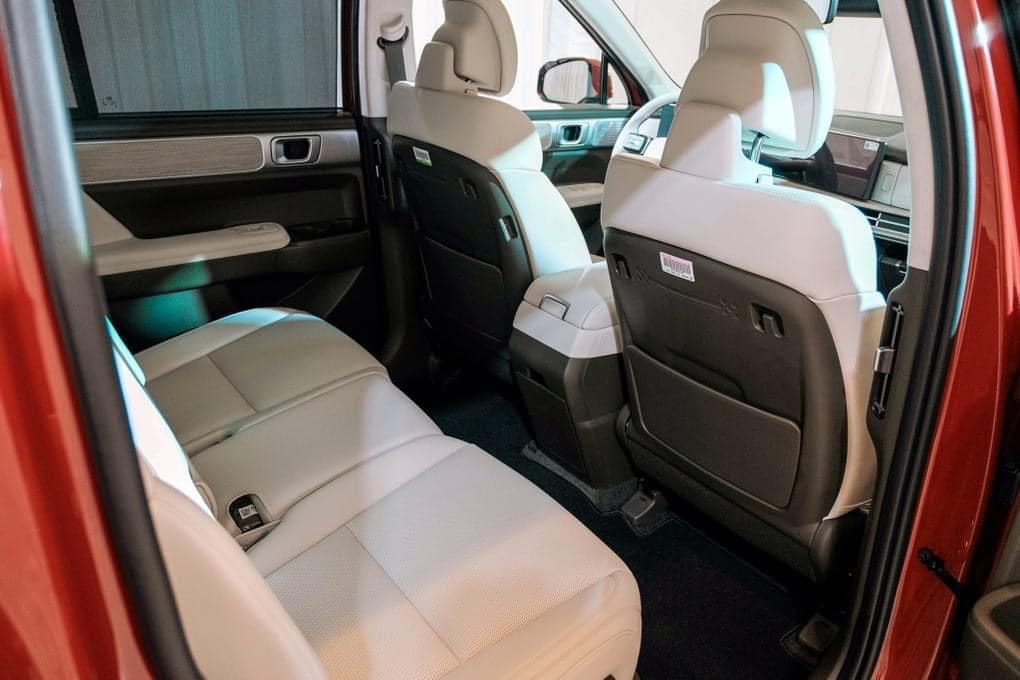 hyundaitphcm.com .vn 11 Hyundai Santa Fe thế hệ mới lộ diện, thiết kế vuông vức và nam tính hơn